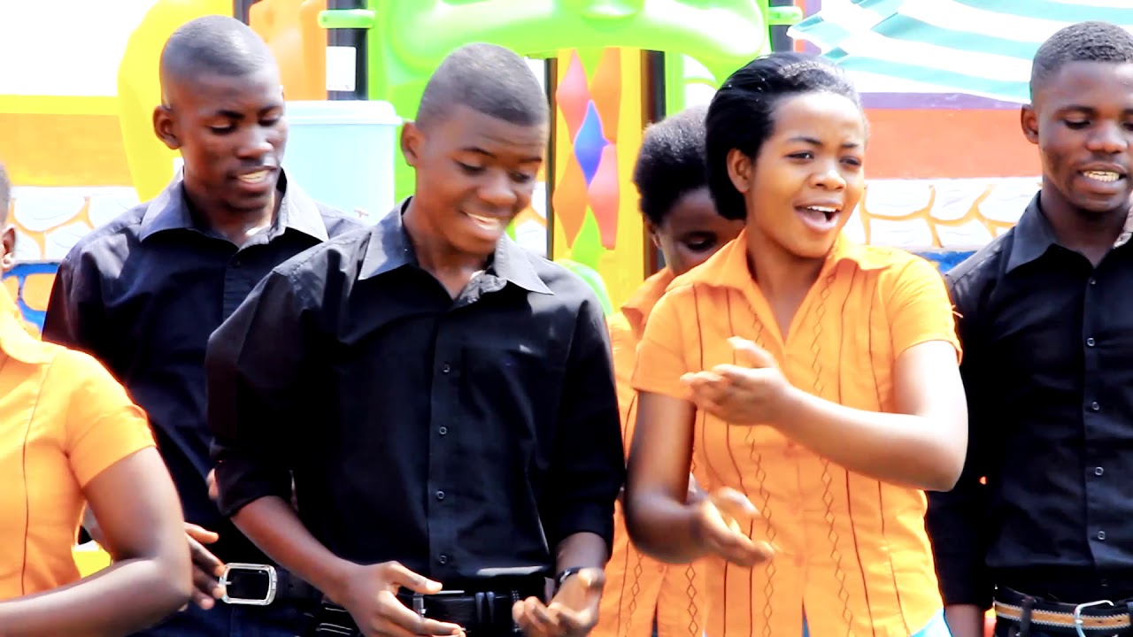 Jésus est le Roi chorale Lumiere Mulongwe