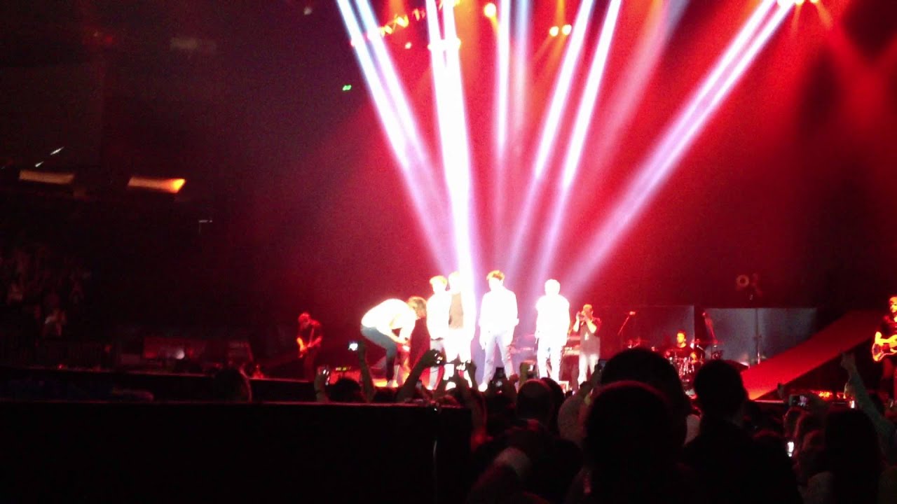 What Makes You Beautiful - One Direction @ Madison Square Garden - 12/3/12