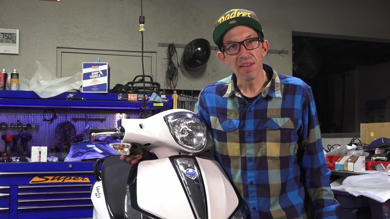 How to Remove Pods & Setup Euro Turn Signals on Piaggio Liberty Scooters