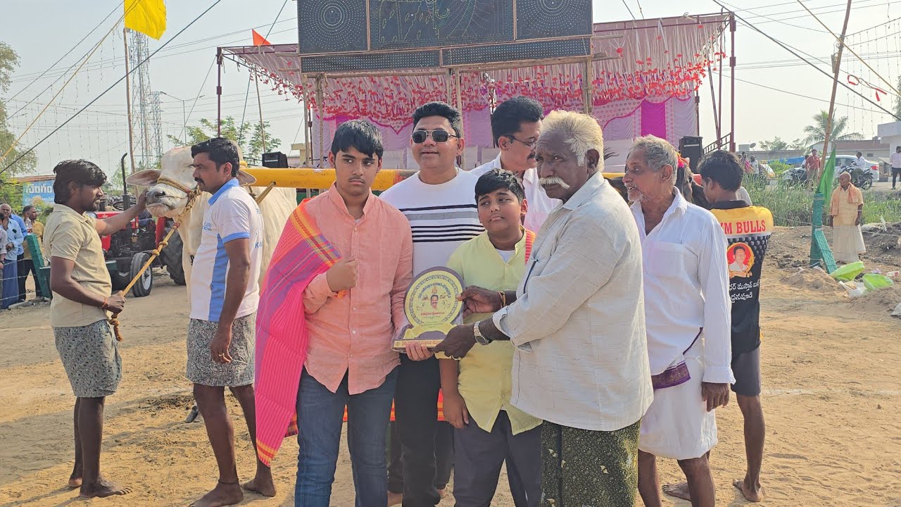 అన్నంబొట్లవారిపాలెం ఆరు పళ్ళ..MKM Bulls మేస్త్రి ఖాదర్ మస్తాన్ గారి యోధ. J. పంగులూరు గిత్త సాంబ 