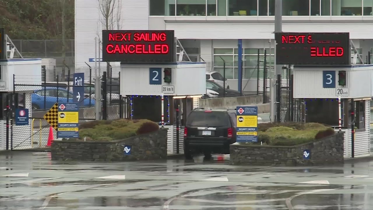 Storm knocks out power and impacts travel on Vancouver Island Saturday