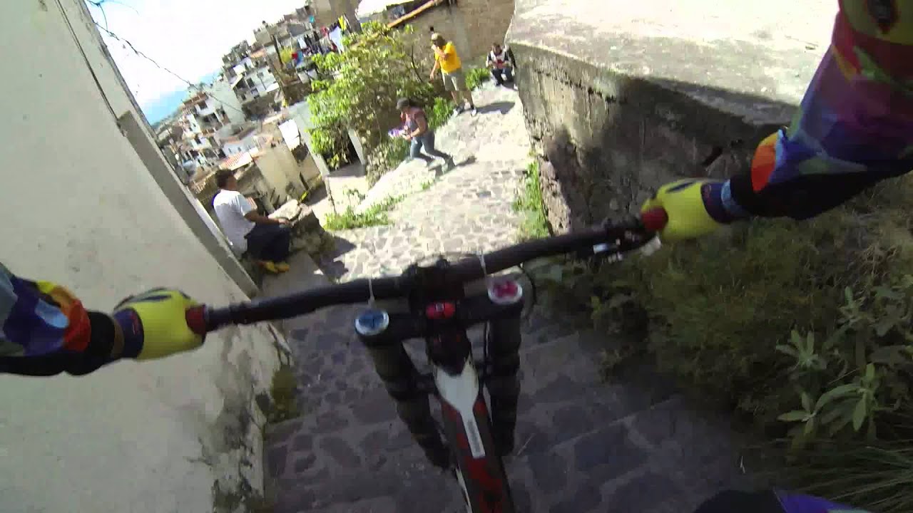 Memo Cervantes downhill taxco  2013 primer hit