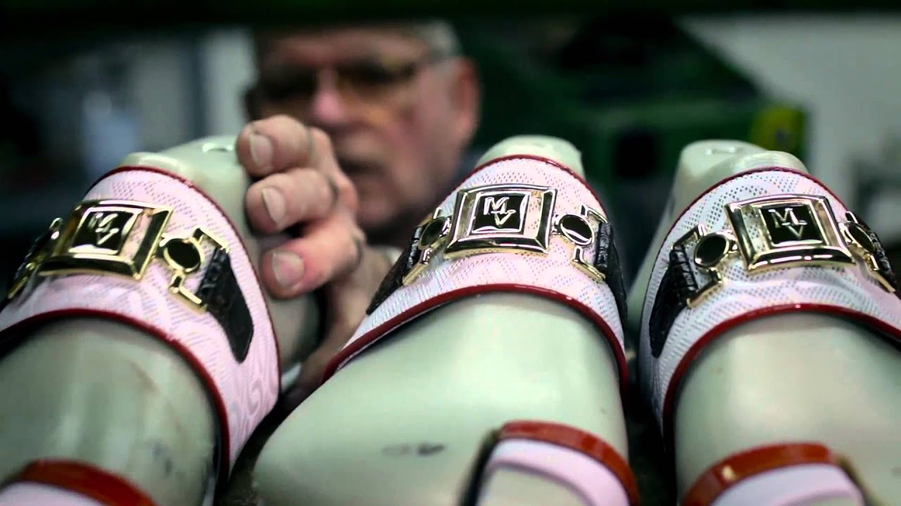 Lavorazione Artigiana Marche: I sandali  Massimo Villore shoes