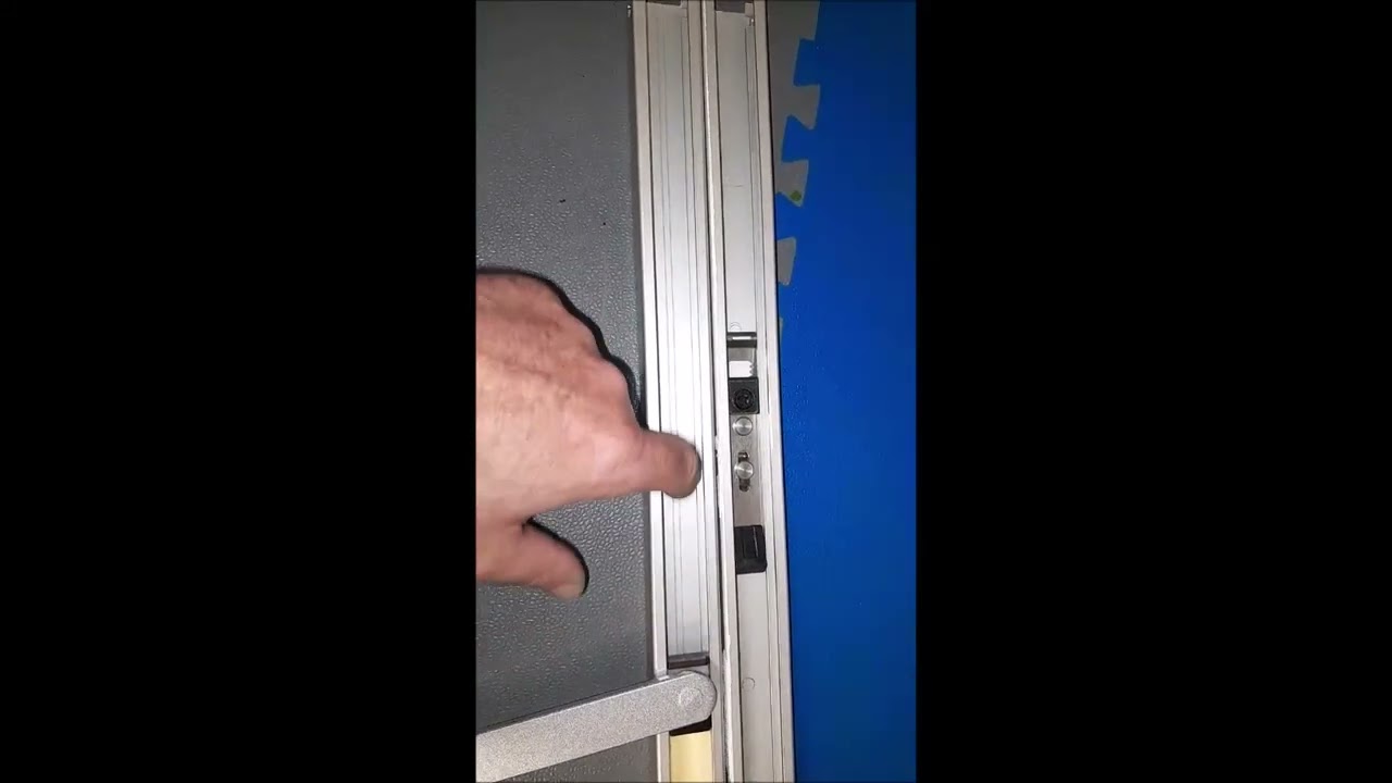 GEZE T&uuml;rschlie&szlig;er  Gleitschiene erneuern mit Feststelleinheit   Video 2226  Schlosserei Oldorf