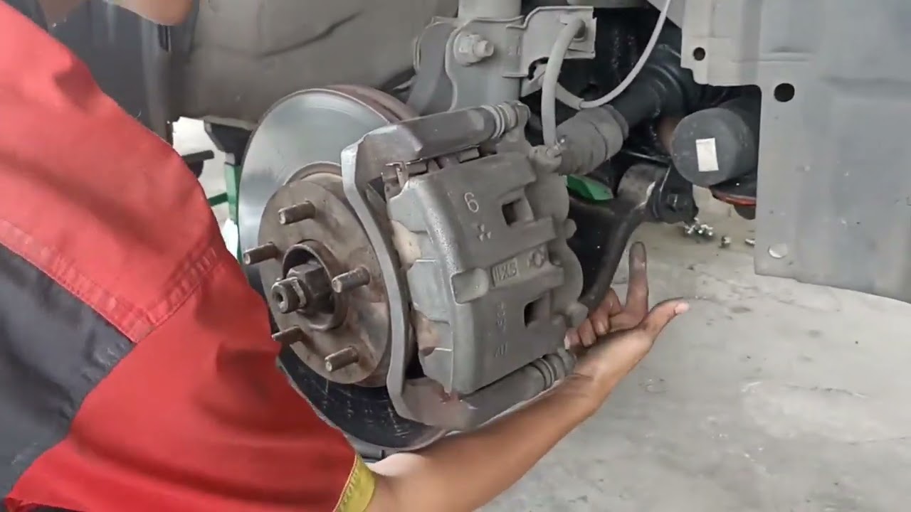 Lower arm bengkok akibat masuk lobang/nabrak trotoar