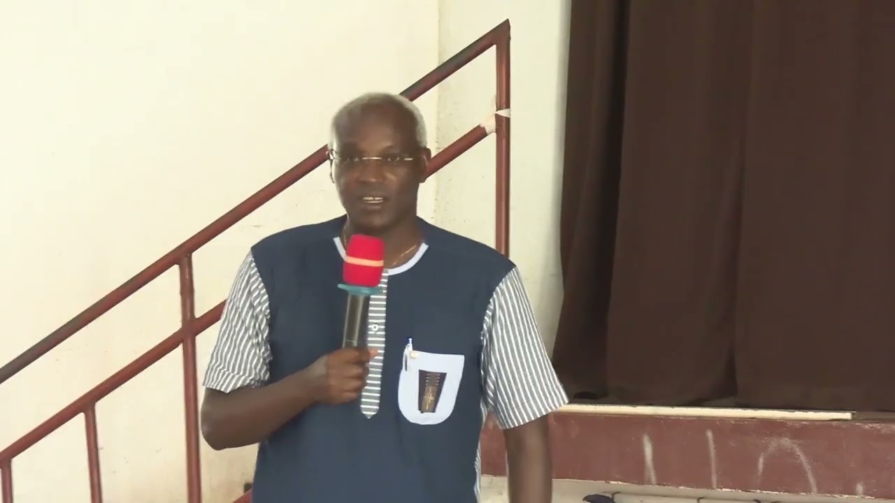 LA TECHONOLOGIE ULTRAMODERNE ET L'APPARITION D'UN NOUVEAU TYPE D'HOMME-P.  Dr. NGOBOKA P.C