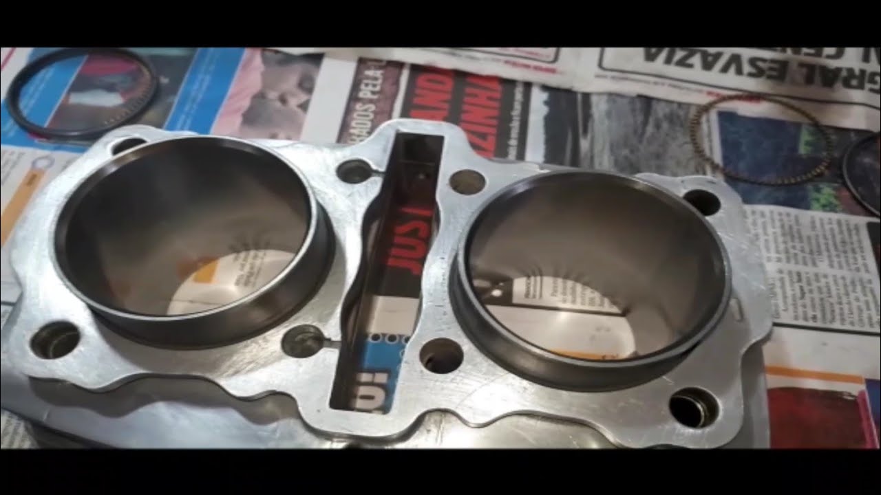 Montagem do motor da CB 400 parte 11, Montagem dos pistões e aneis