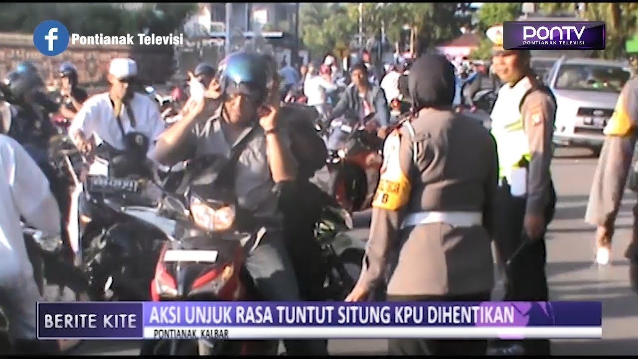 Aksi Unjuk Rasa Tuntut Situng KPU Dihentikan
