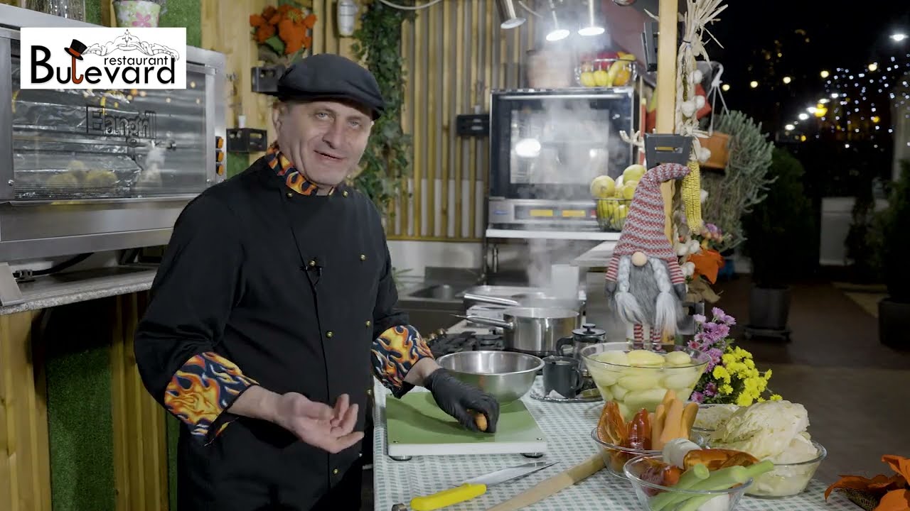 Tocană de cartofi și salată de varză murată (mâncare de post)