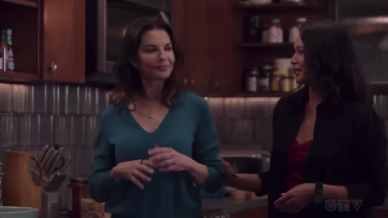 The Rookie 08x08 - Lucy and Tim's mom talk