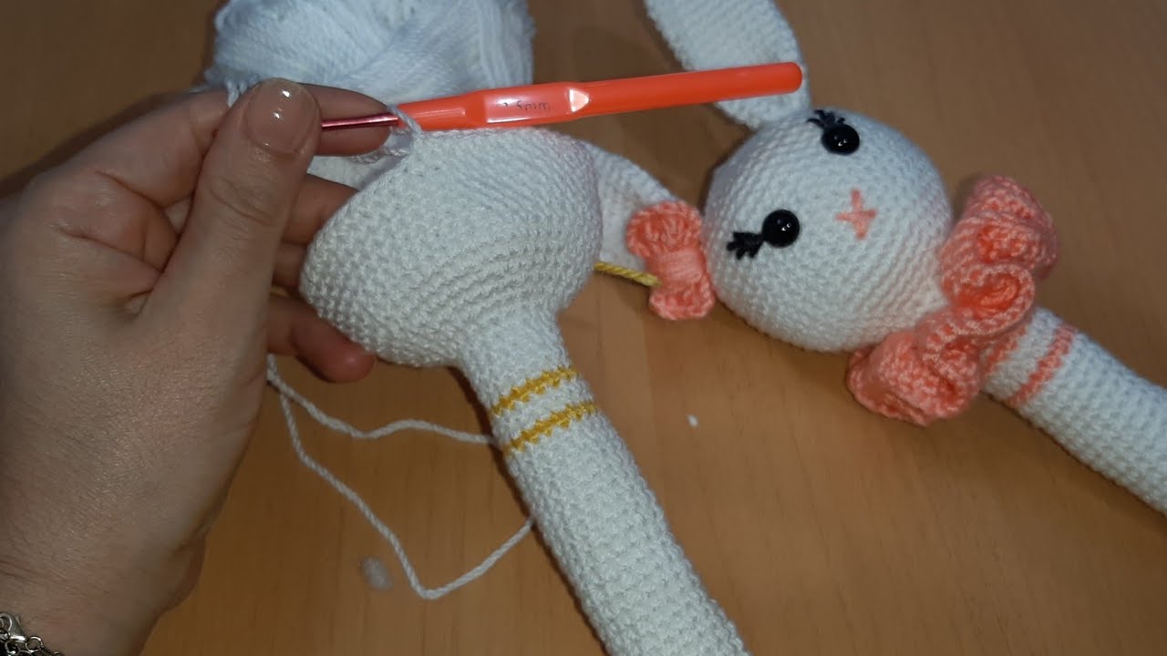 Amigurumi çıngırak yapımı/ bölüm 1 /tavşan çıngırak/amigurumi  oyuncak