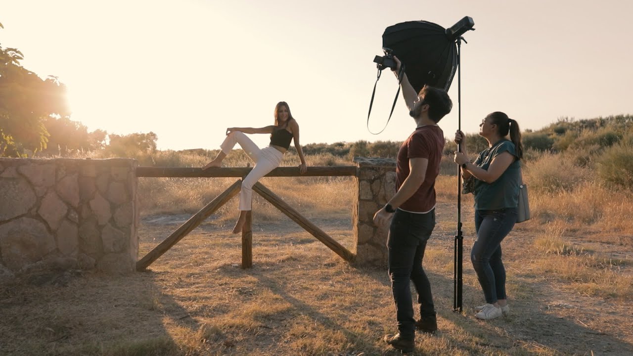 Vicente Alfonso, sesión de exteriores con el flash Godox AD400 pro (detrás de la cámara)
