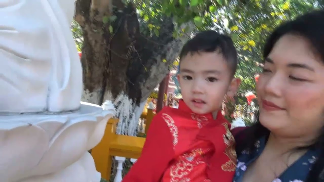 Sáng mùng 1 Tết Bính Ngọ xuất hành đến chùa Giác Lâm lễ Phật