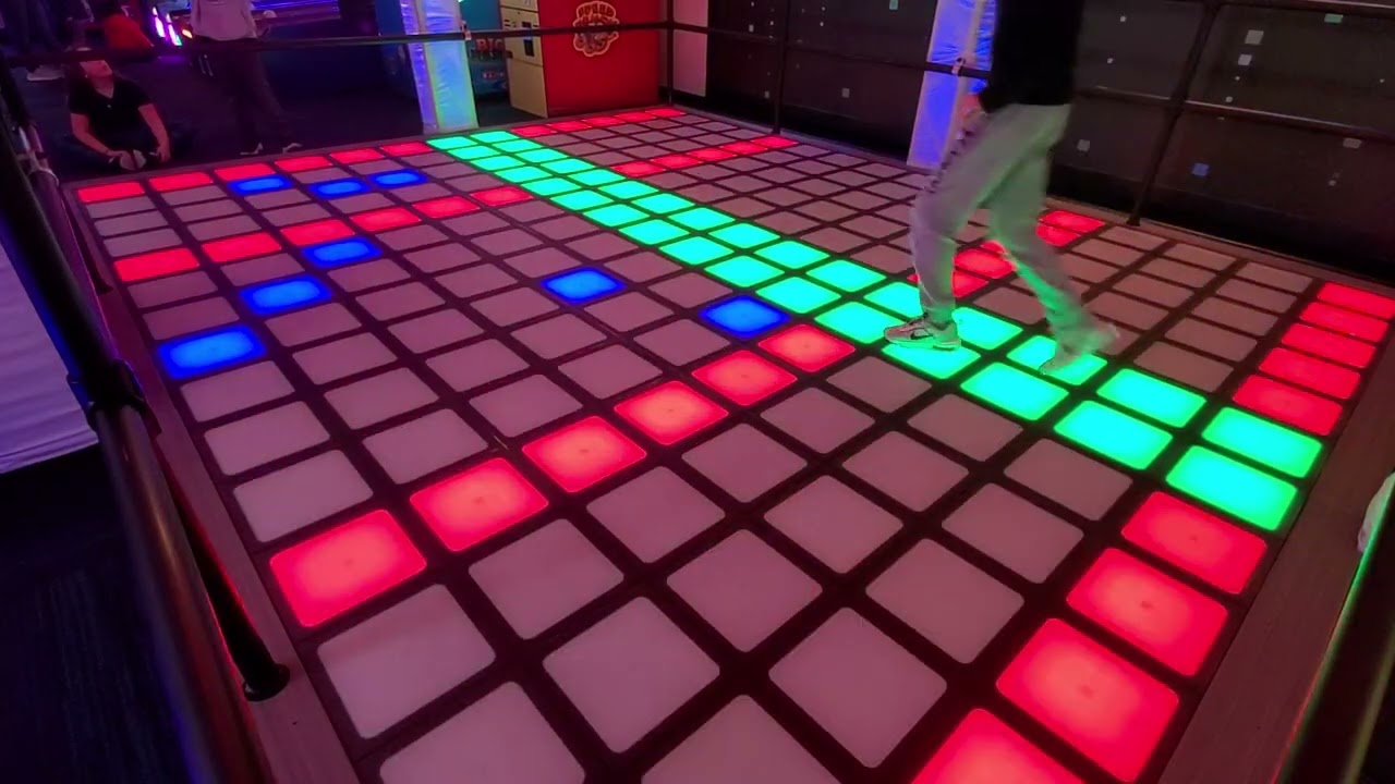 Pixel floor game