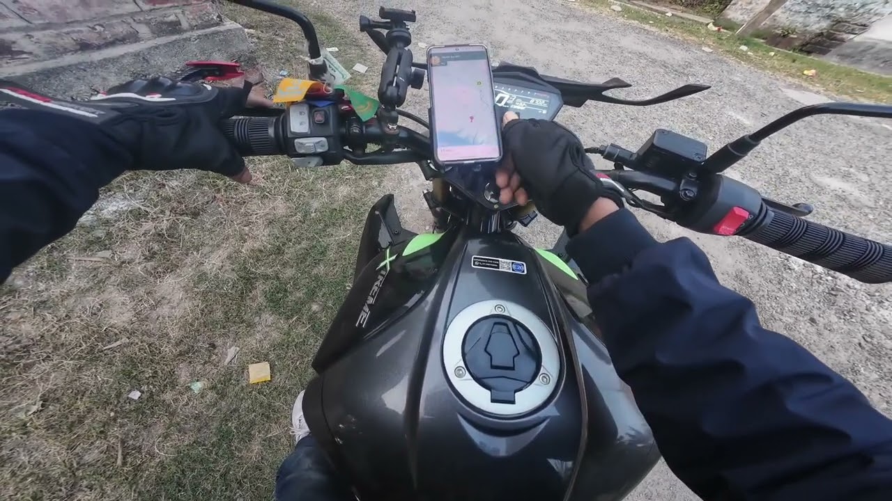 Sob customer soman hoy na!! Lockgat to bhatoara !!