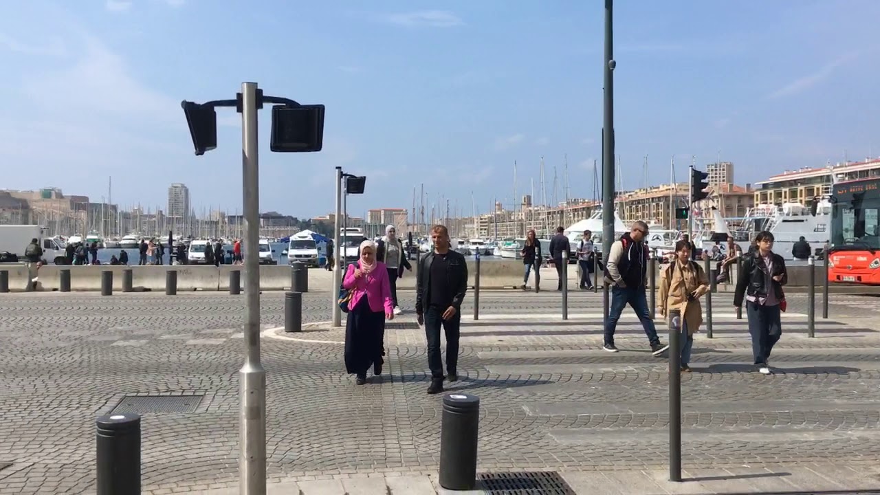 شوارع مرساي بفرنسا           les rues de marseille France
