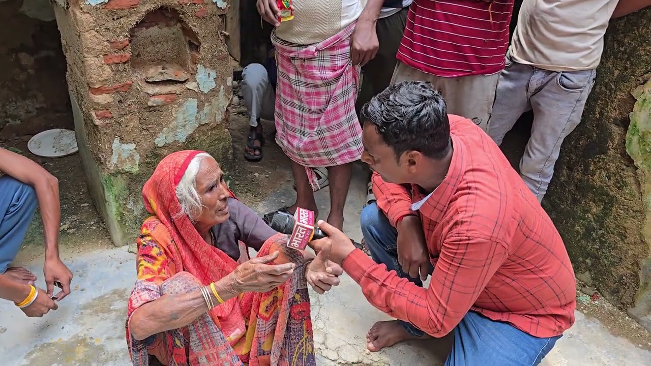 हमीरपुर अकौना एक करोड़ रुपये कीमत का धन रात में खुदाई कर ले उड़े 