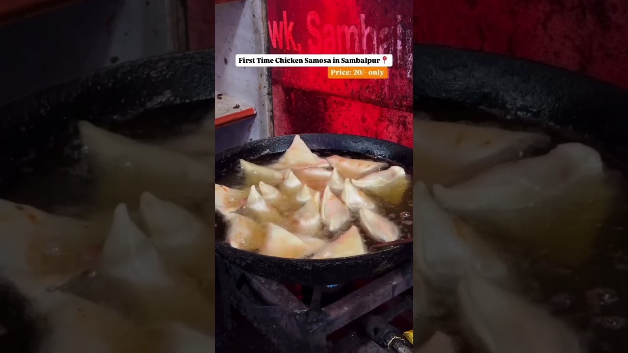 Sambalpur Famous Chicken Samosa 😋 #shorts#chickensamosa#food#odisha#odiafood