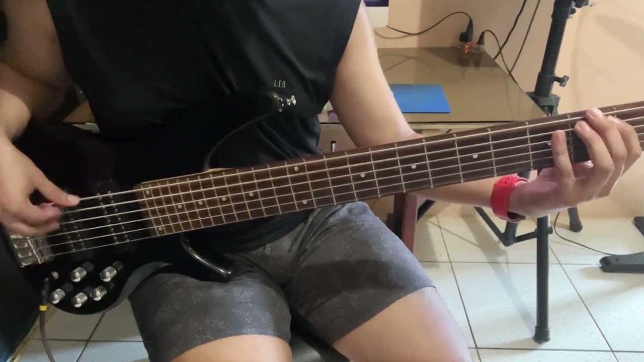 Percurey - Agüita de coco (Bass Cover)