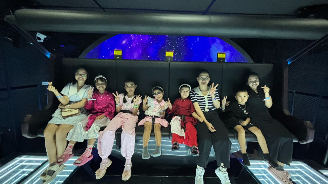 Trải nghiệm khám phá Fly Over The World 12D+ lần đầu tiên có mặt tại Việt Nam | Anna here