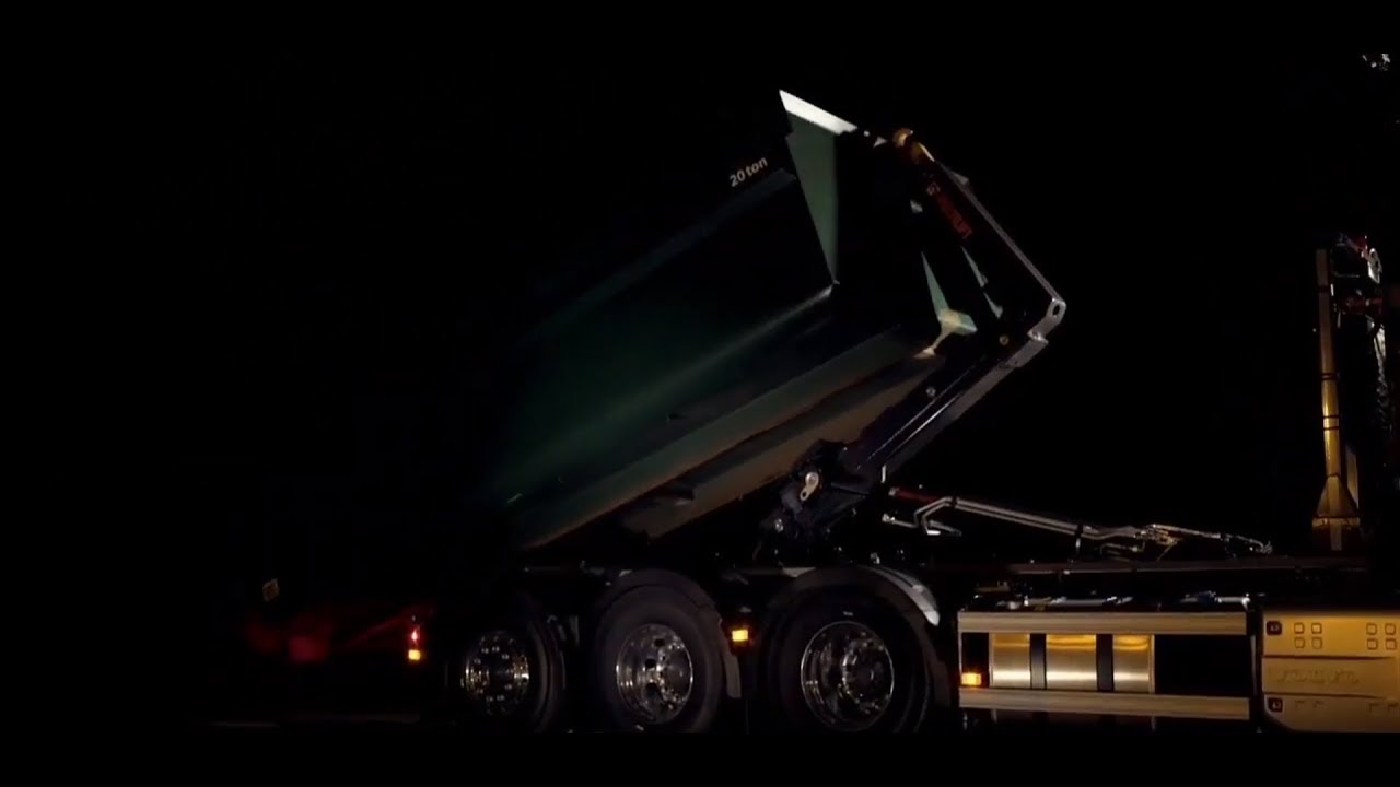 Launch of the new MULTILIFT big hooklift