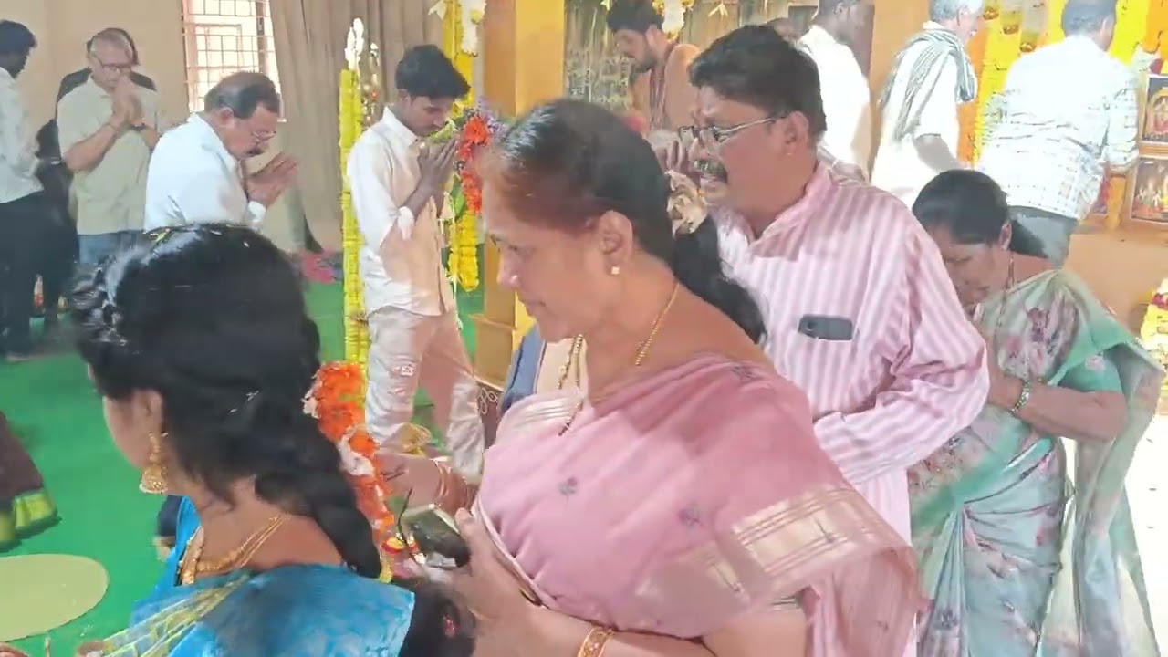సూర్యనారాయణ హోమగుండం ప్రదక్షిణలో భక్తులు @ వరదయ్యపాలెం,సంక్రాంతి రోజున 15-01-26 న 