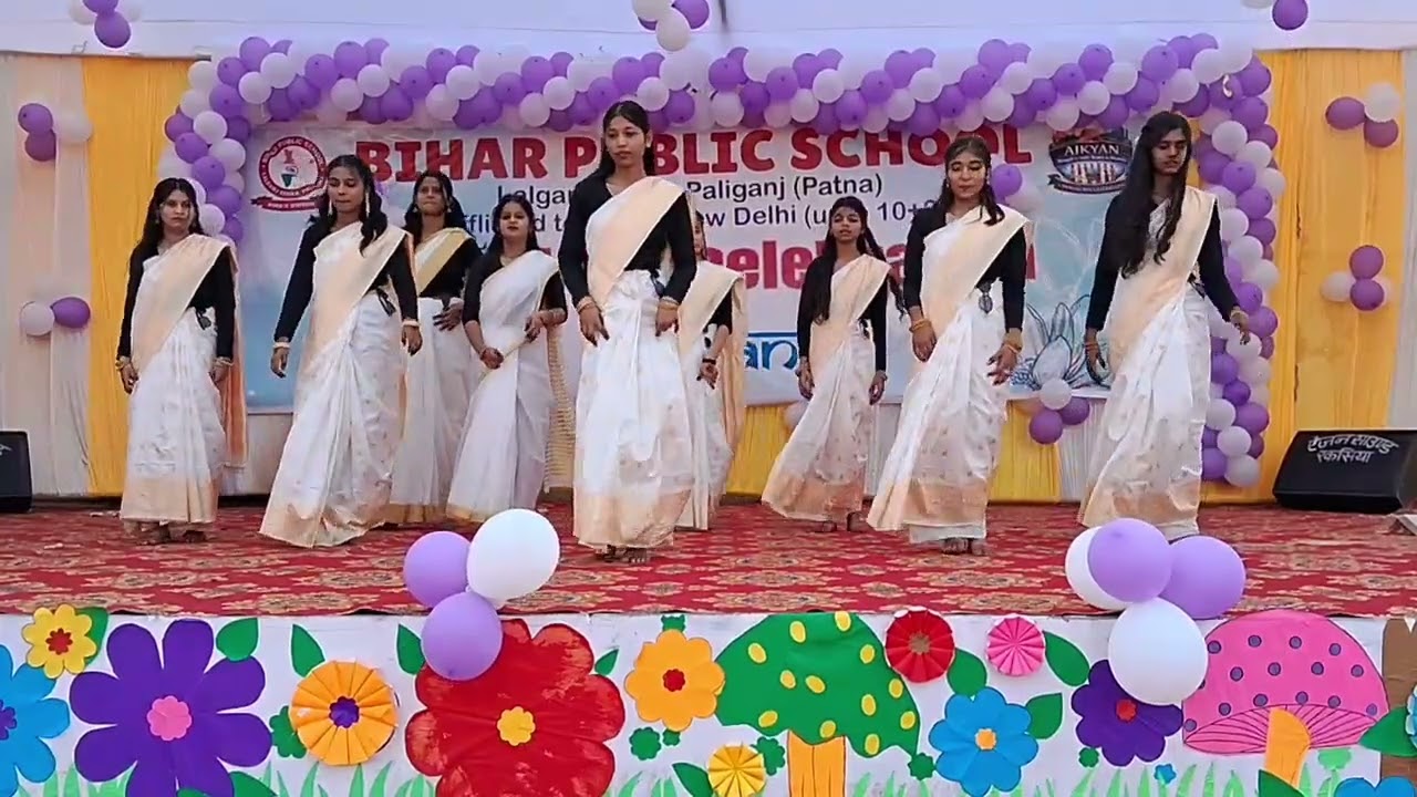 SOUTH INDIAN DANCE  PERFORMANCE 🤩😎Traditional South Indian Dance | Cultural Performance 🌸
