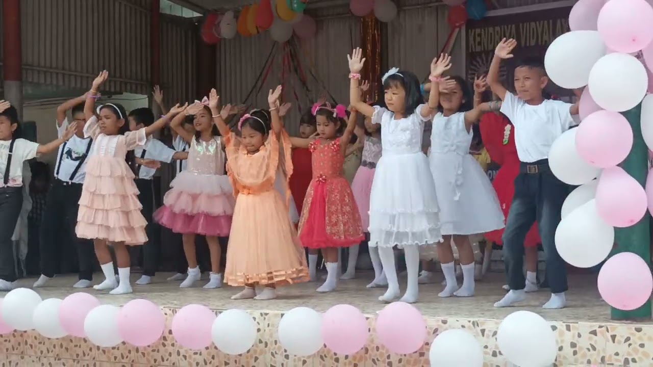 CLASS 1 student dance performance of K. V loktak on teachers day