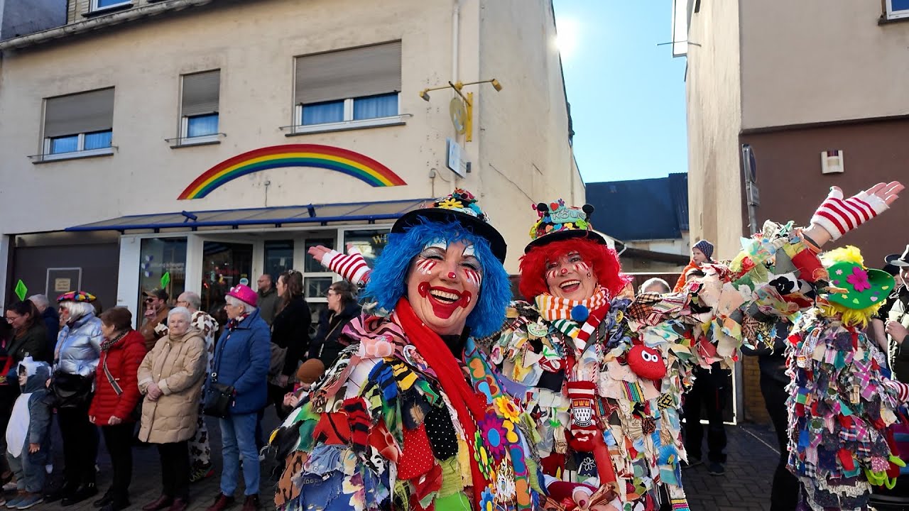 Wenn es im Blauen Ländchen bebt: Rosenmontagszug in Nastätten!