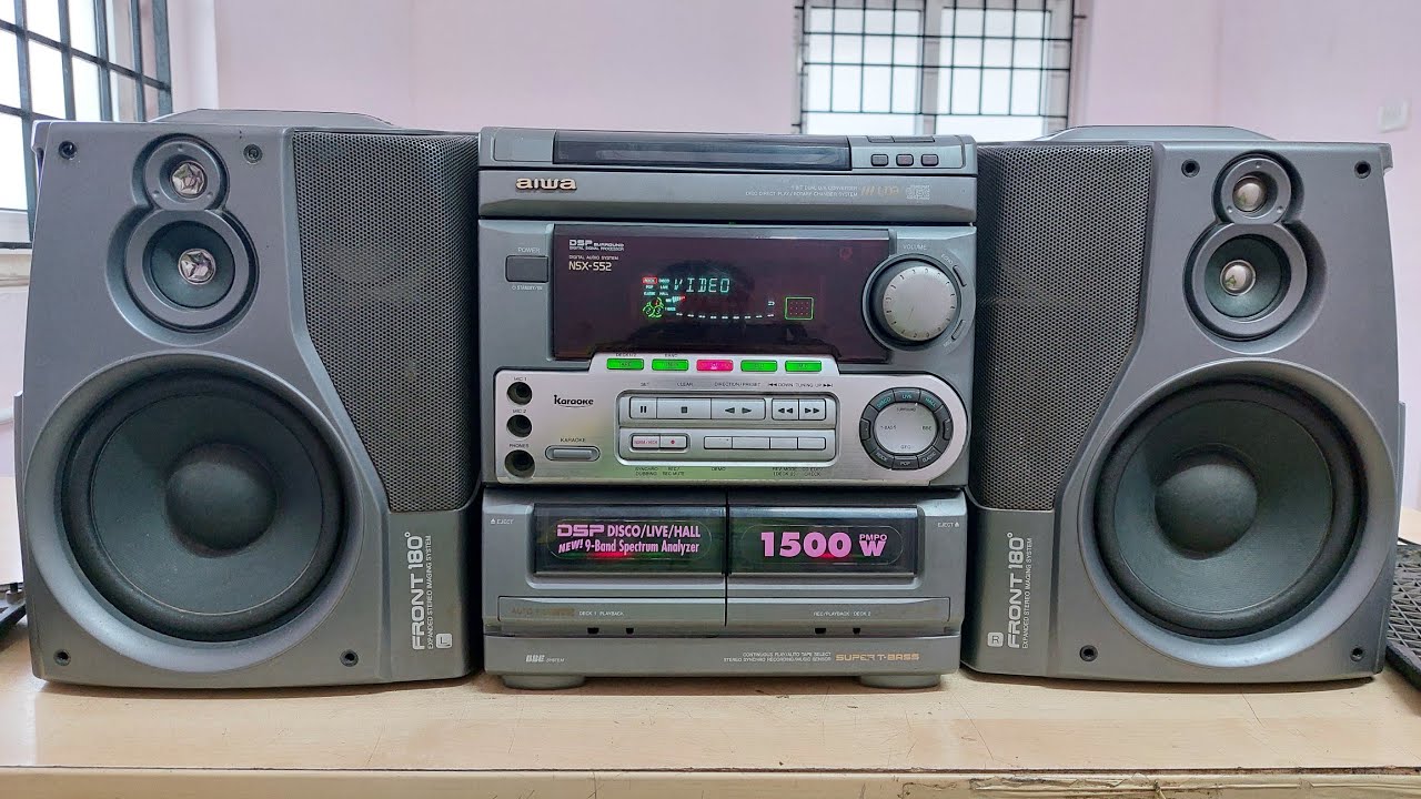 aiwa NSX- S52 vintage audio system