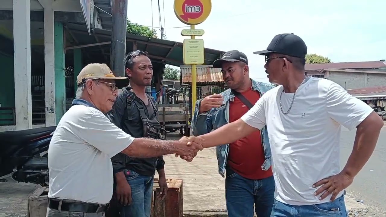 PREMAN BONTOK DIHAJAR CALON PENUMPANG 