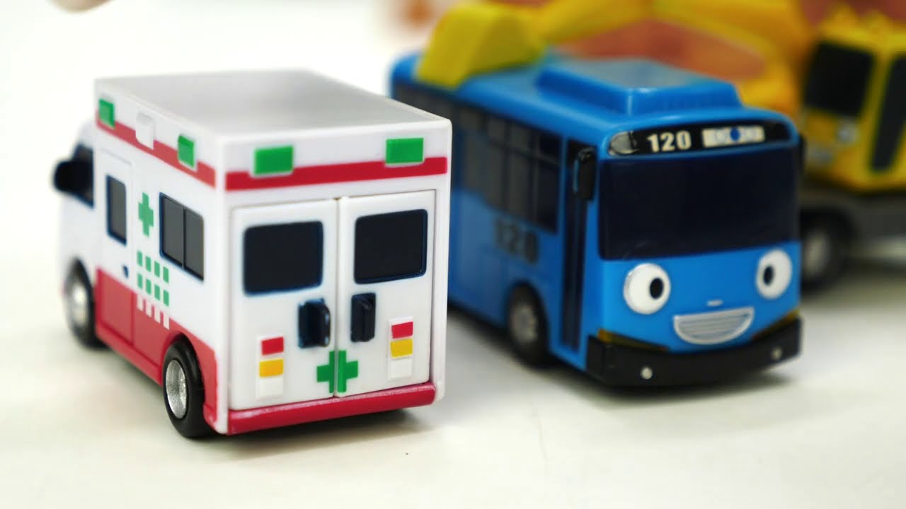Tayo-bussi & Auttaja-autot. Leluautojen leikkej&auml;. Leluvideoita lapsille.