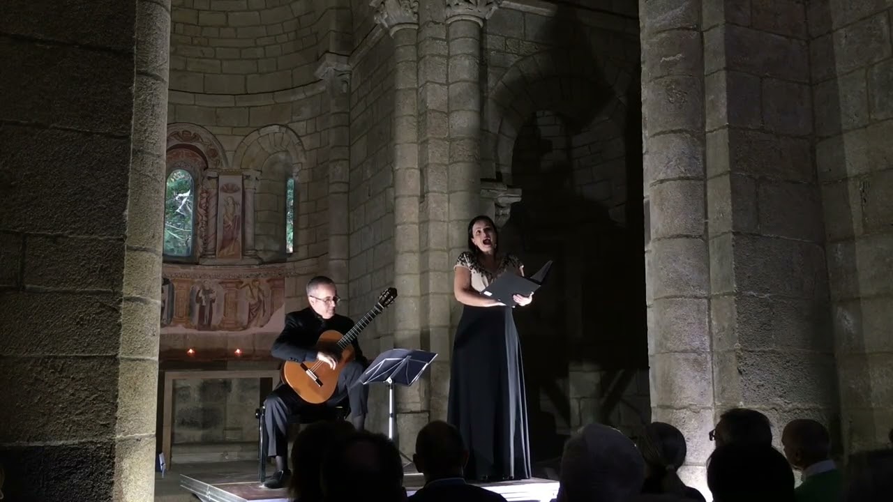 Luigi Boccherini, Virgo virginum praeclara. R. Orsini, soprano & JM Dapena, guitar Sub: LA ES EN GAL