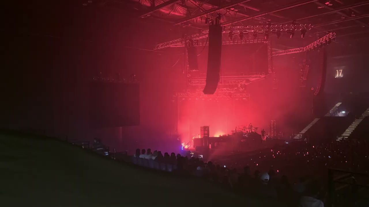 STOP & STARE + LIGHT IT UP by OneRepublic (LIVE in Hong Kong 2026)