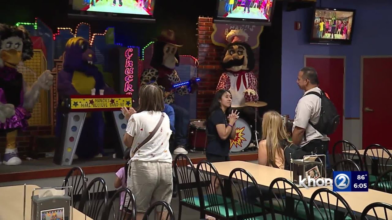 Token time’s up: Chuck E. Cheese Pearl City bids aloha