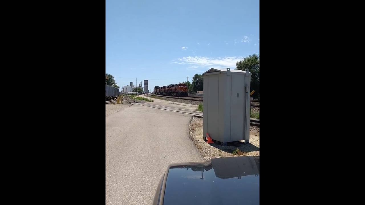 BNSF 1707 (and others) stack train