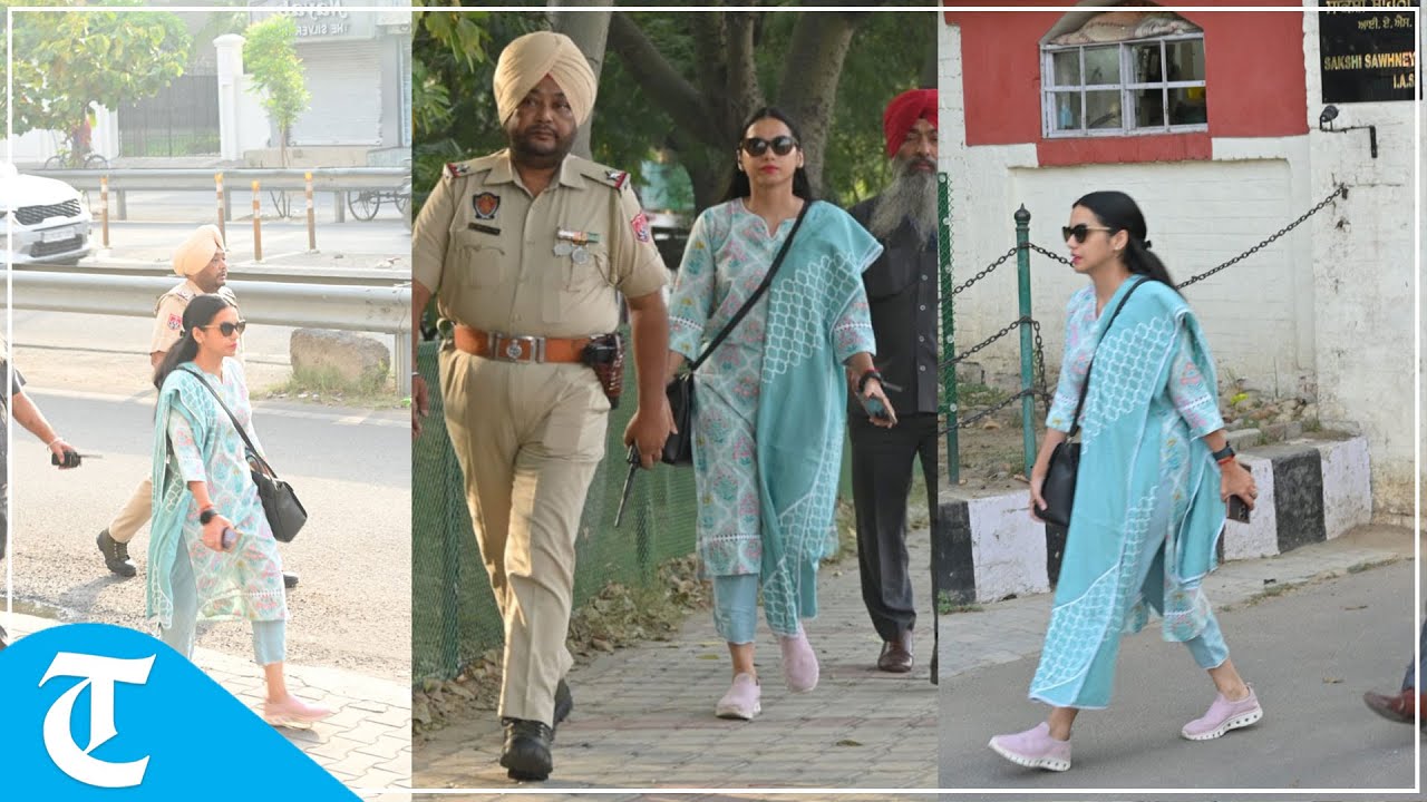 Patiala DC Sakshi Sawhney walks to her office to raise awareness on pollution
