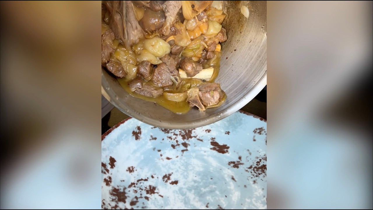 اللي ما بعرف هالأكلة وما جربها راح نص عمره