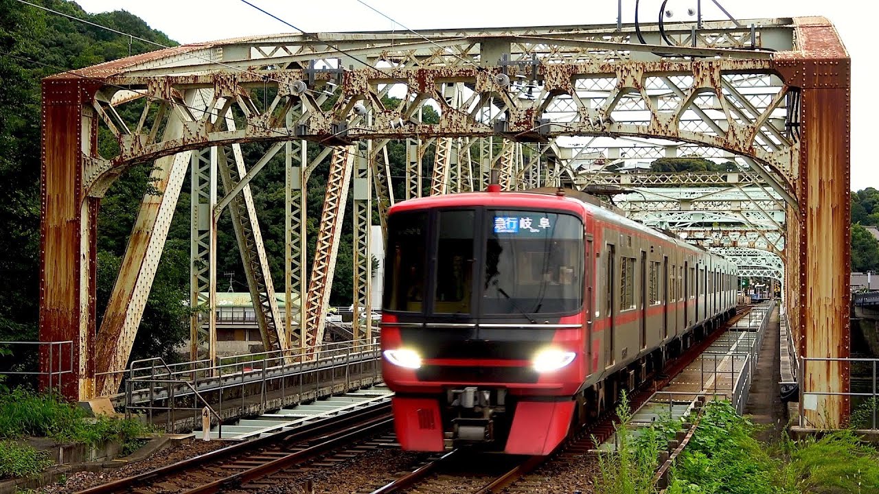 Meitetsu Trains on the Old Inuyama Bridge