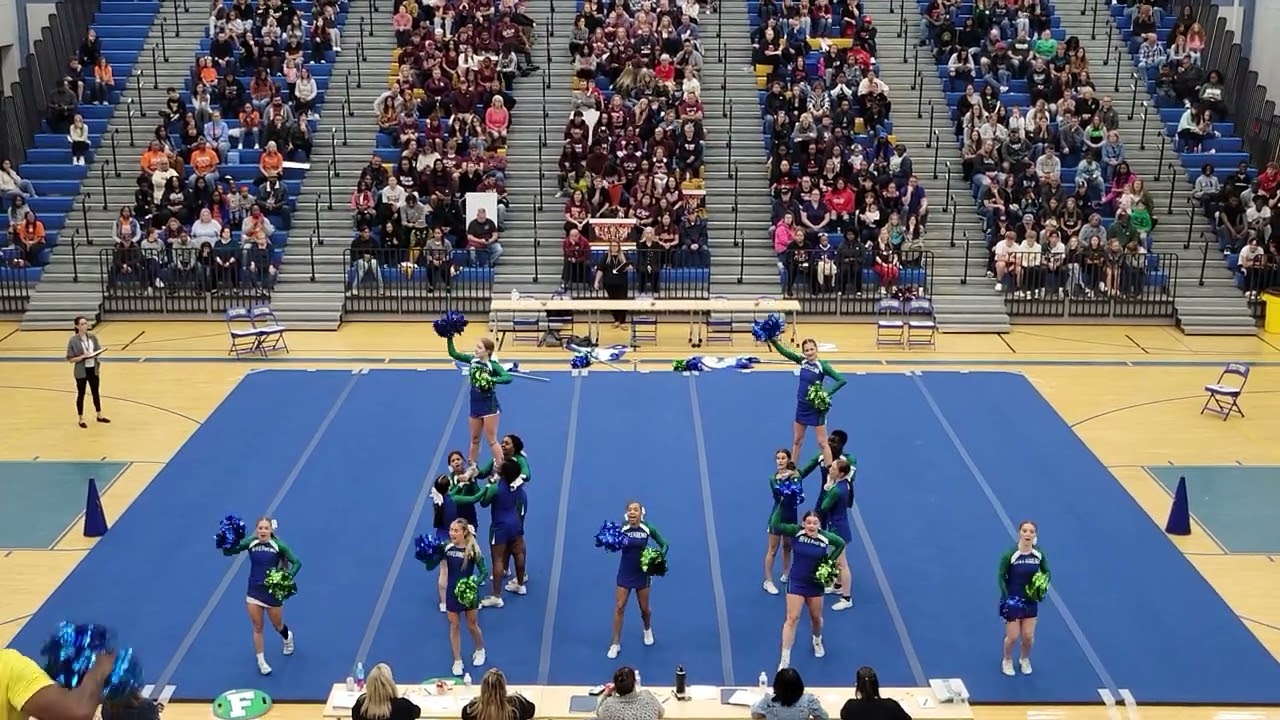 Riverbend High School at Commonwealth District Cheer Competition 2023
