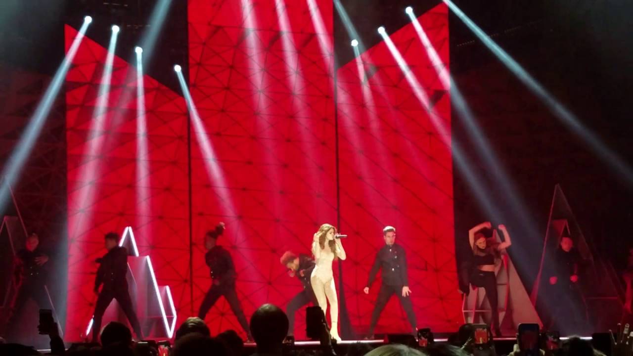 Selena Gomez - Come and Get It - Revival Tour 2016