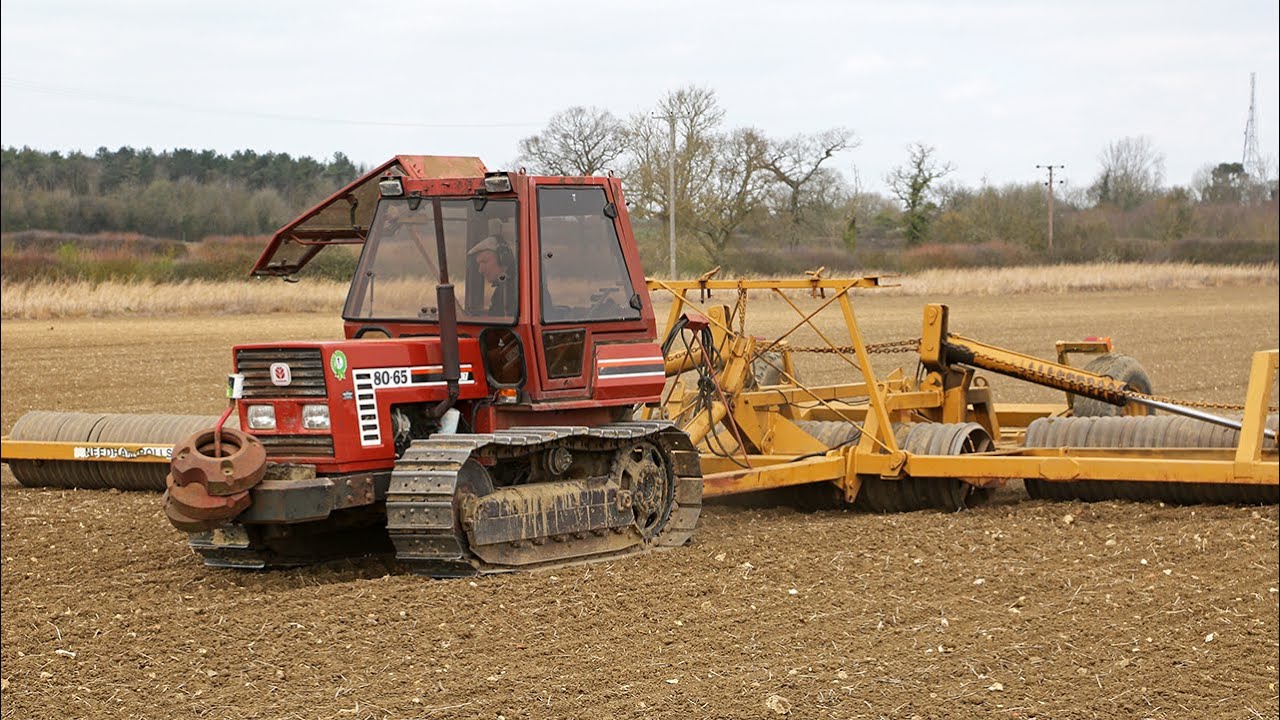 Classic 80hp Fiat 80-65 crawler treading lightly with 12.8m Needham rolls | Steel tracks at work DVD