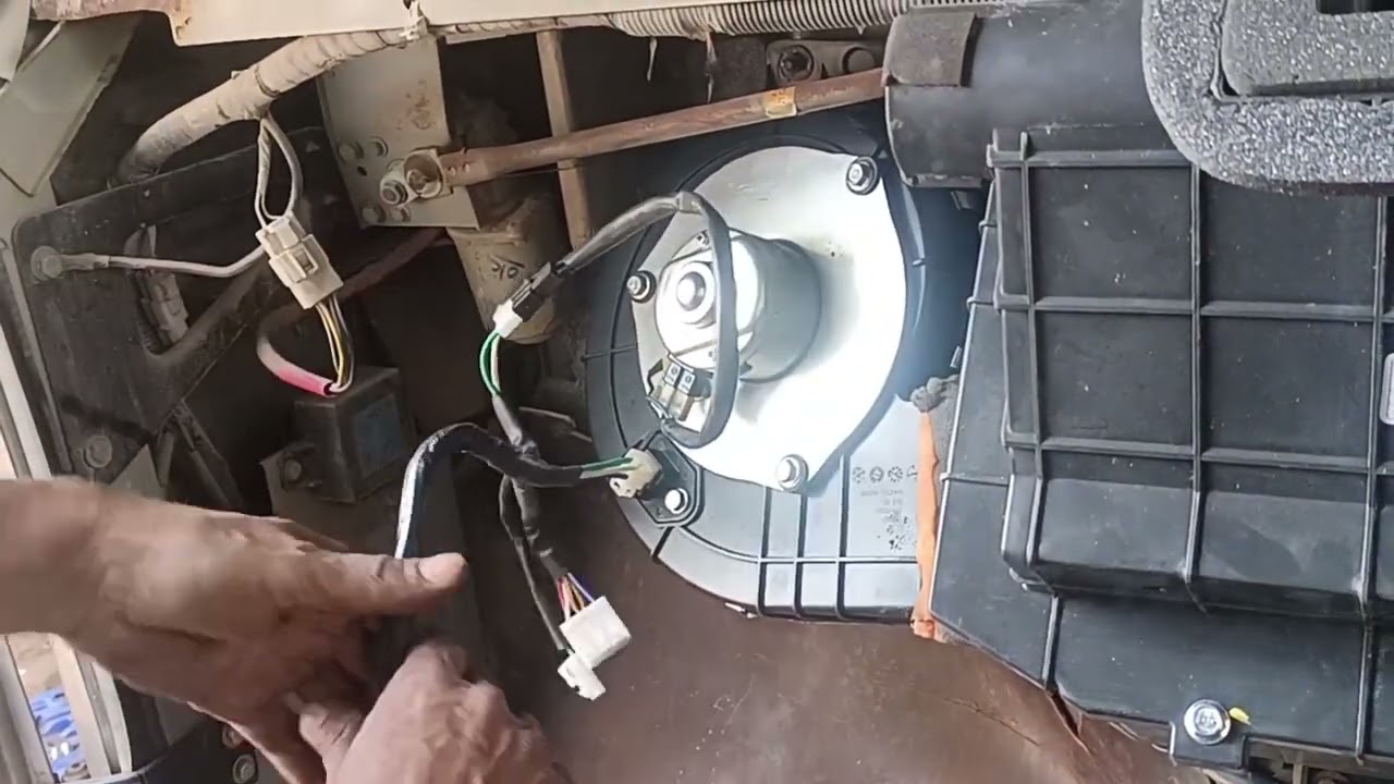Mahindra Bolero AC Fitting | New AC Fitting Karne Ka Tarika | Kaise Fitting Karna Hai