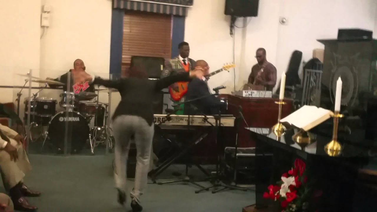 BBC CRAZY PRAISE BREAK MIN TIM WHITE