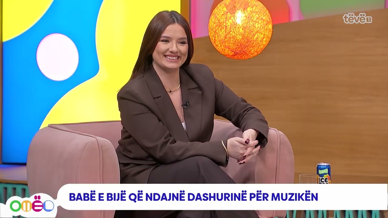 “Me moshën 5-vjeçare kam dalë në skenë bashkë me babën dhe axhin” –  Rrëfimi i Ismet Demajt