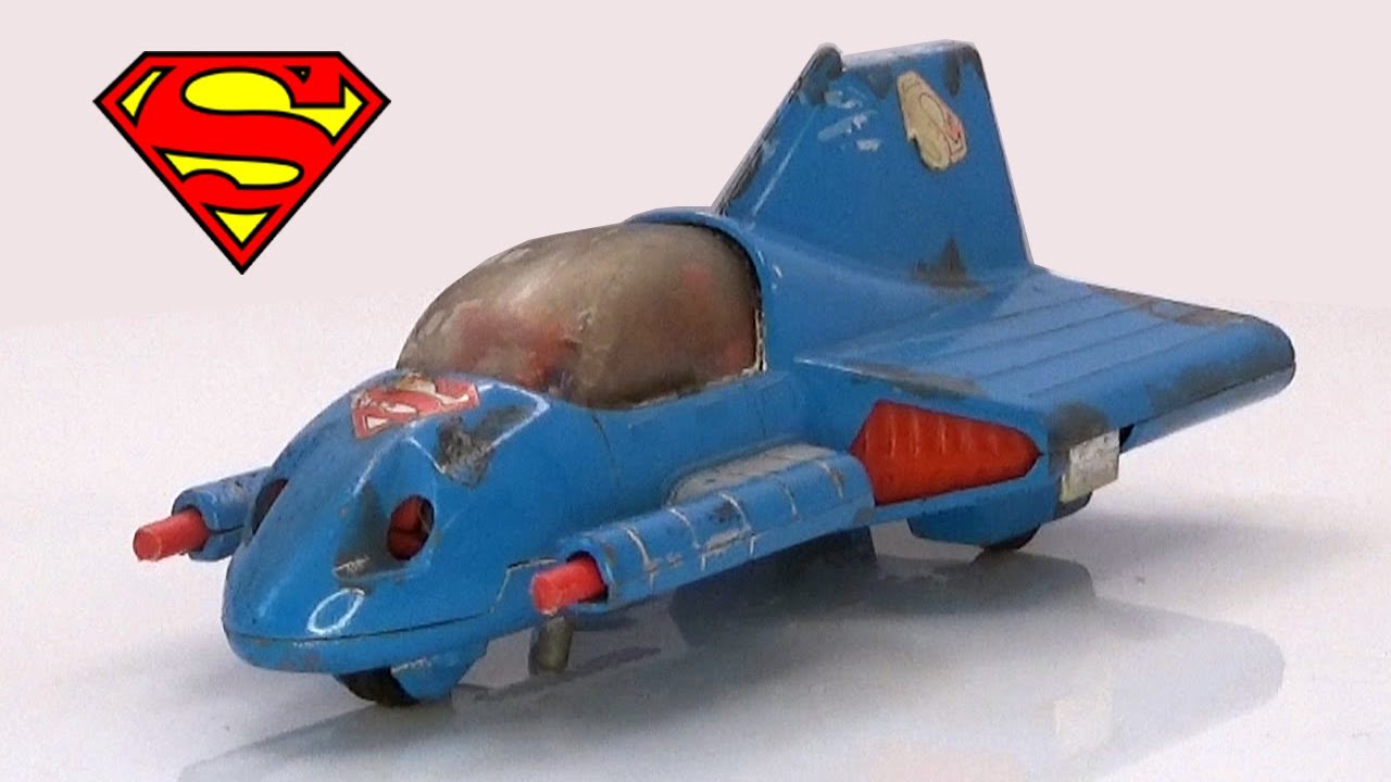 Супермобиль Супермена, героя комиксов DC. Реставрация модели Corgi 1979 года.