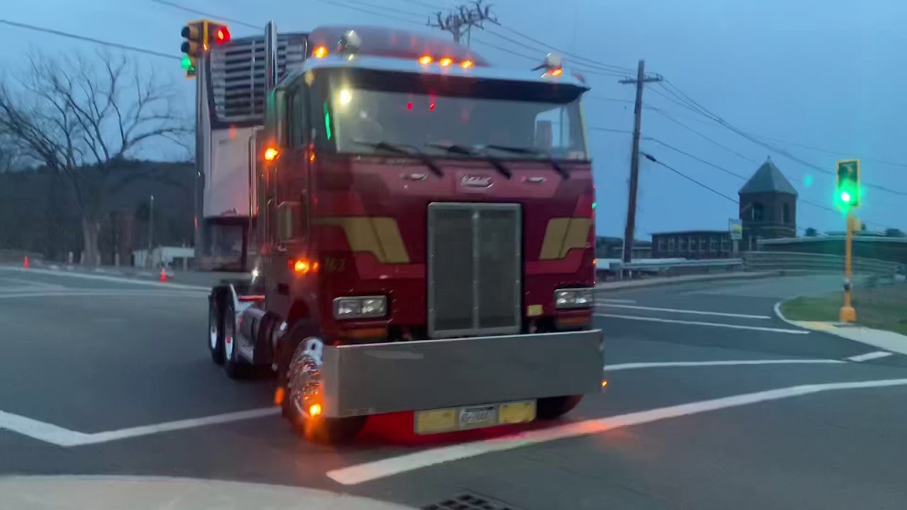 1999 Peterbilt 362