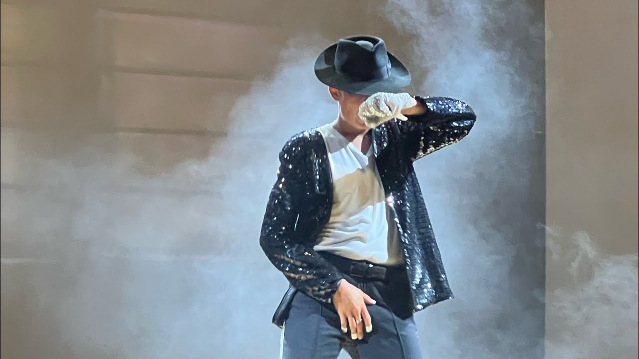 Billie Jean Live At Marina Di Venezia - performed by Valde Jackson