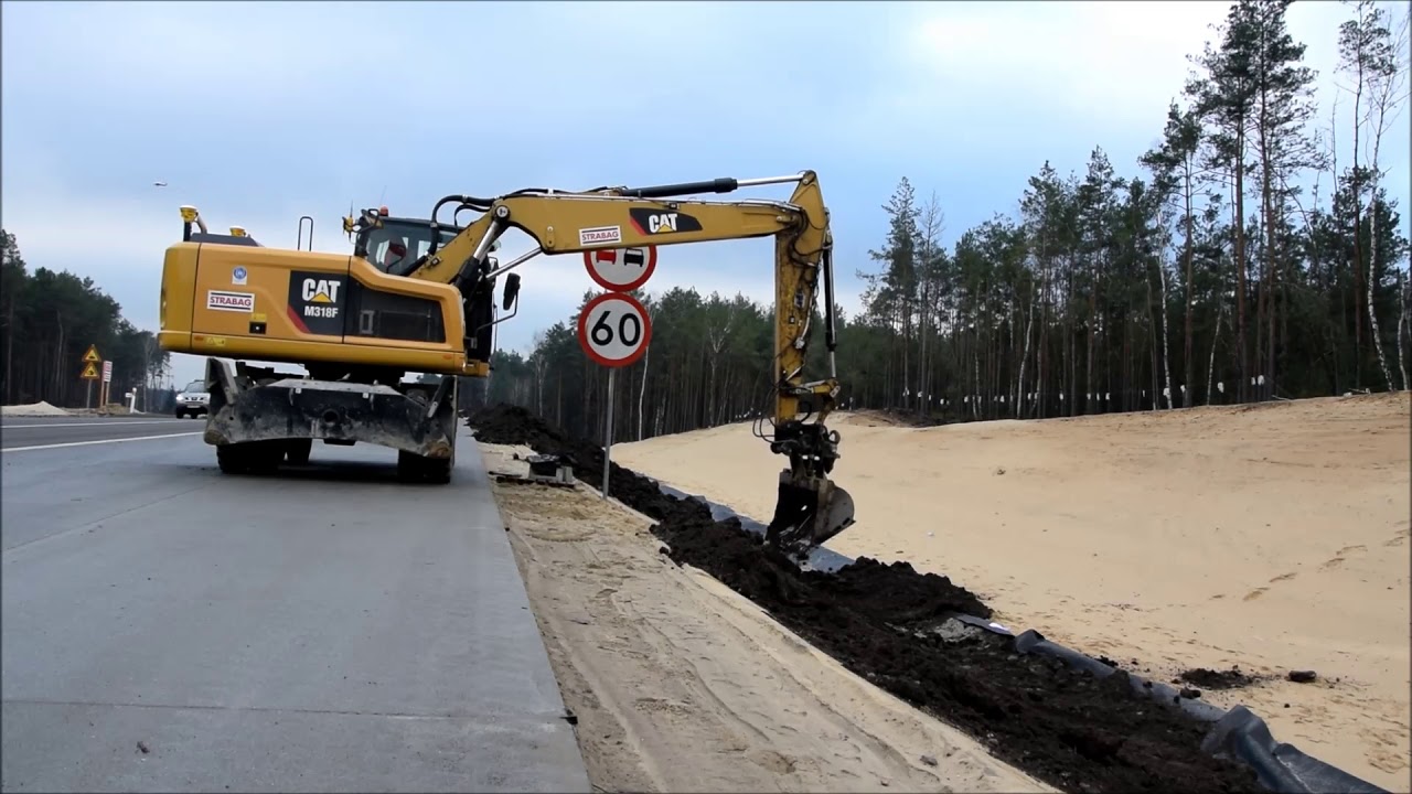 03.12.2019 - humusowanie skarp - Góraszka