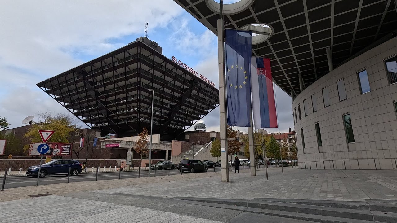 ⁴ᴷ⁶⁰ Walking Bratislava, Slovakia: Slovak Radio Building to Presidential Palace via N&aacute;mestie Slobody